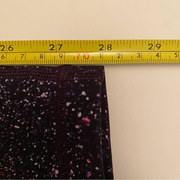 Lululemon Leggings Size 4 Wunder Under 28” EUC Galaxy Splatter Black Purple - Picture 15 of 16